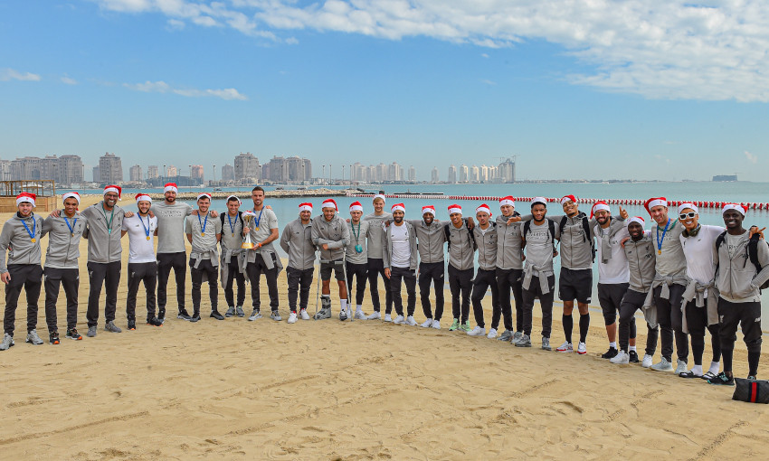 Liverpool take Christmas photo in Doha