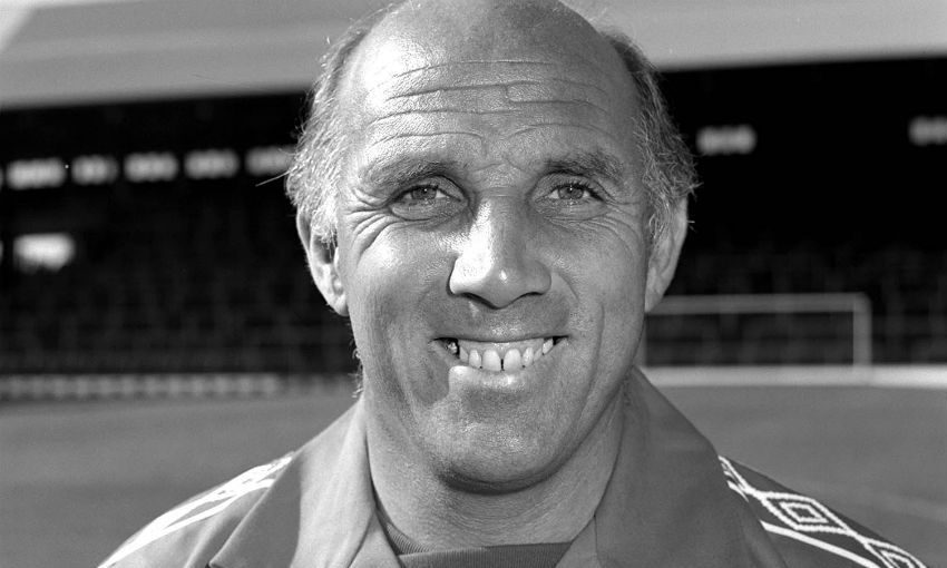 Free video: Ronnie Moran remembered with a minute's applause at Anfield