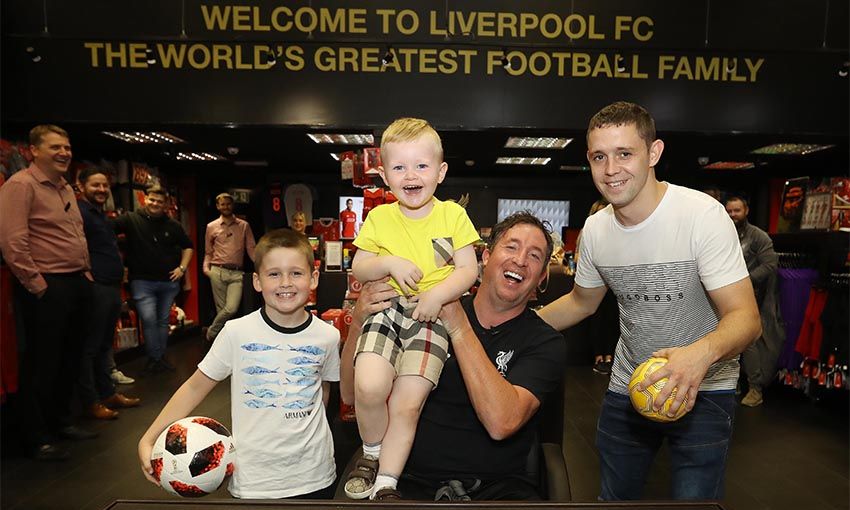 Robbie Fowler meets local fans at LFC's Dublin store