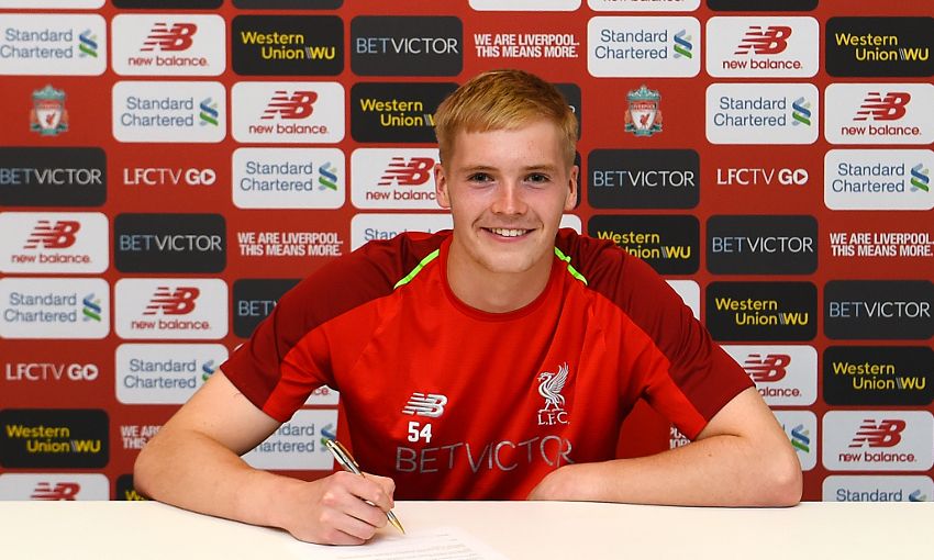Caoimhin Kelleher signs a new Liverpool contract
