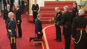 Kenny Dalglish receives knighthood