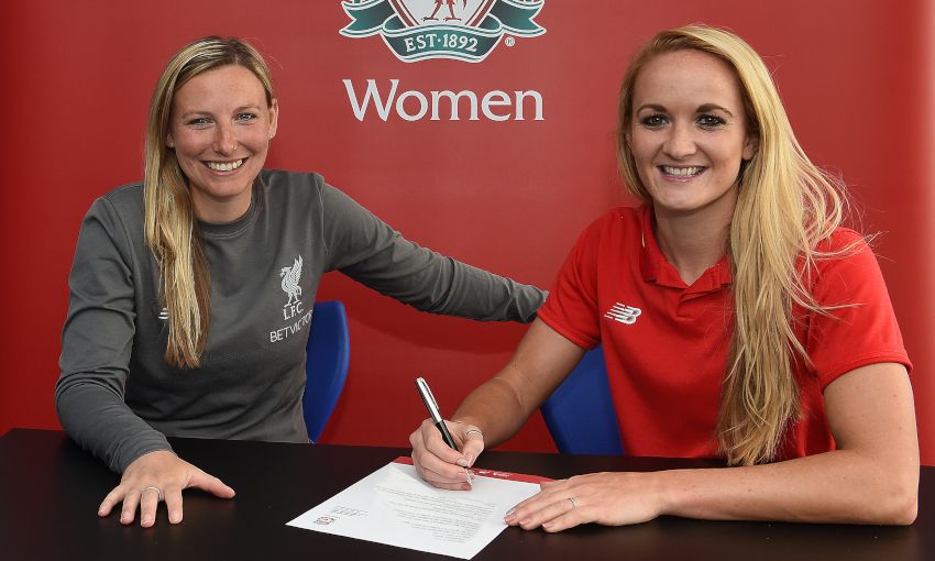 Sophie Bradley-Auckland signs new Liverpool FC Women contract
