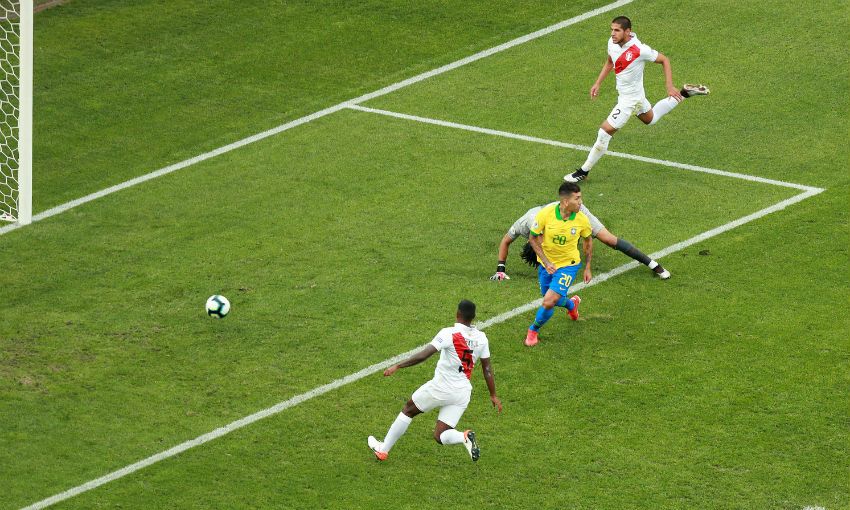 Roberto Firmino no-look goal Brazil