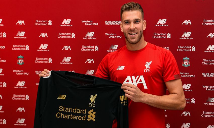 Adrian signs for Liverpool