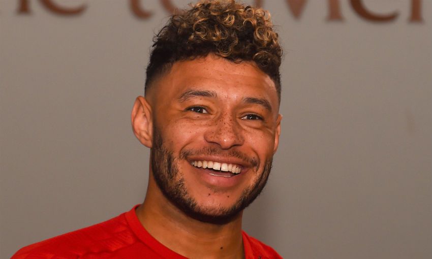Alex Oxlade-Chamberlain signs new contract with Liverpool FC