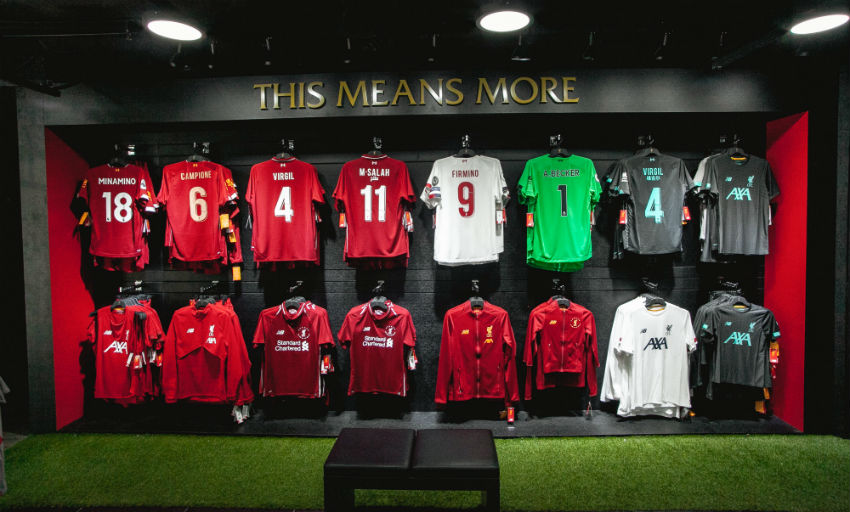 Luis Garcia Officially Opens New Lfc Store In Singapore - Liverpool Fc