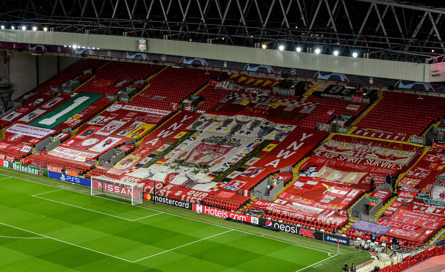 Winning Streak English Premiership Liverpool FC Traditions Banner