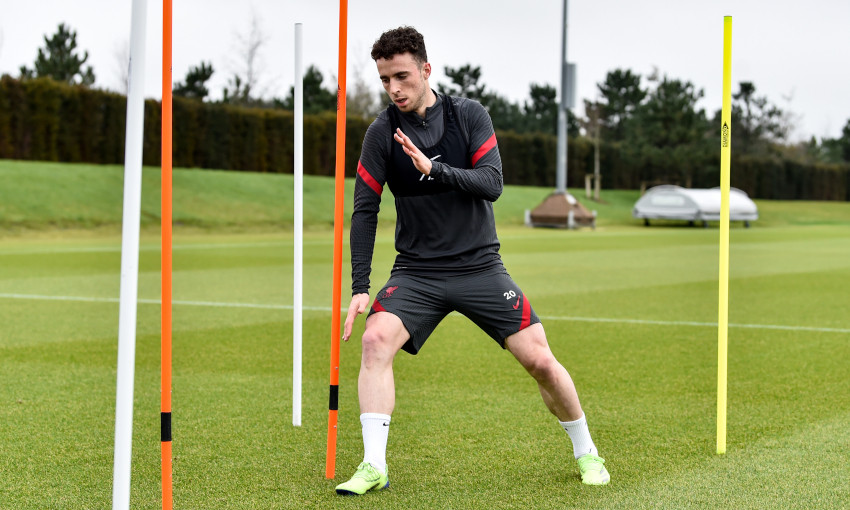 Watch: Work on road to full fitness continues for Diogo Jota - Liverpool FC
