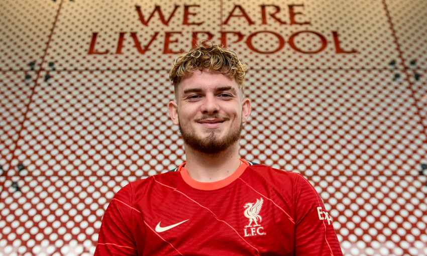 Harvey Elliott signs new Liverpool FC contract