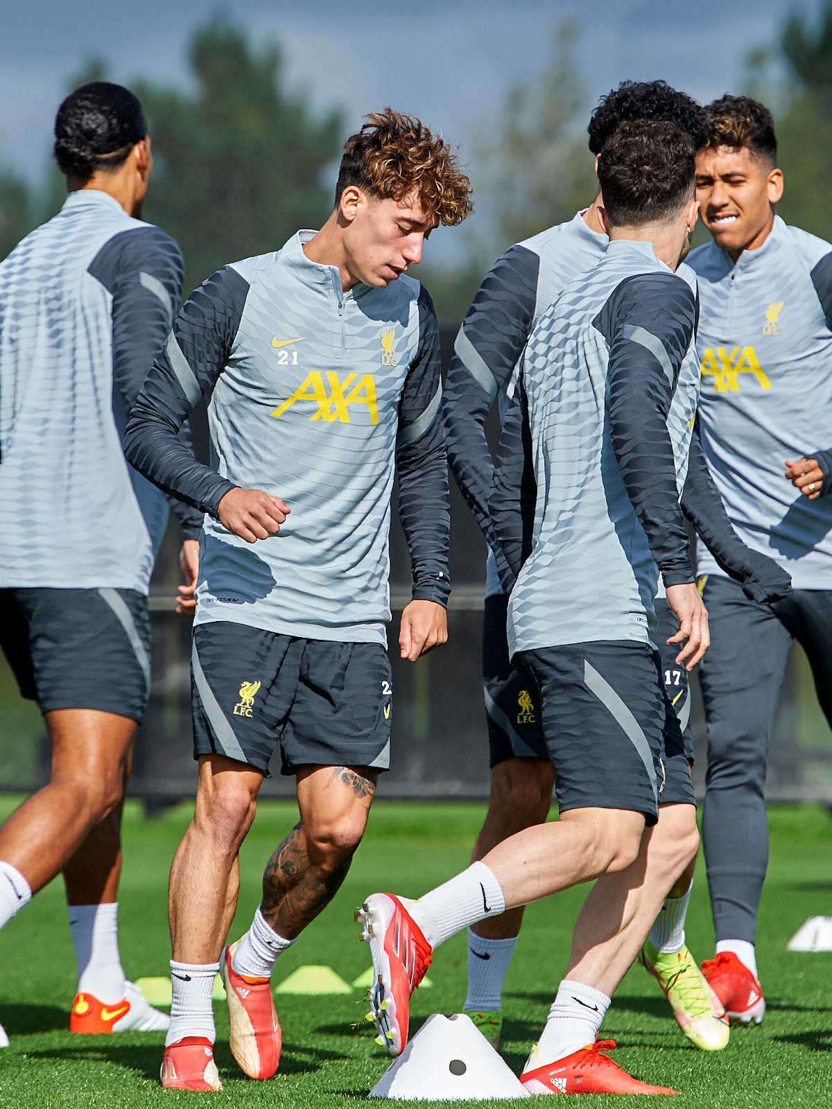 Training photos: Reds prepare for Porto trip in Champions League -  Liverpool FC
