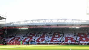 Anfield pays tribute to 'Sir' Roger Hunt