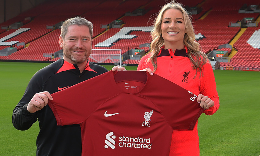 Gemma Bonner re-signs for Liverpool FC Women at Anfield