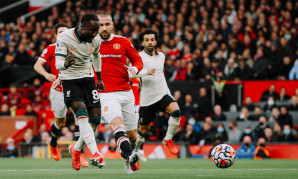Naby Keita scores against Manchester United at Old Trafford