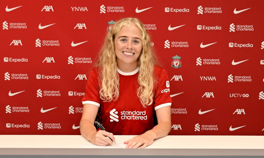 Grace Fisk signs for Liverpool FC Women